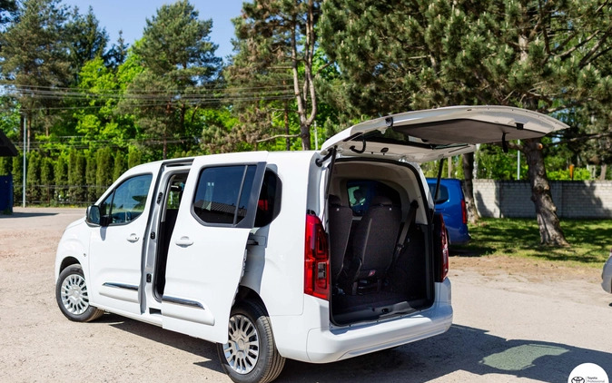 Toyota Proace City Verso cena 120690 przebieg: 5, rok produkcji 2023 z Polanów małe 466